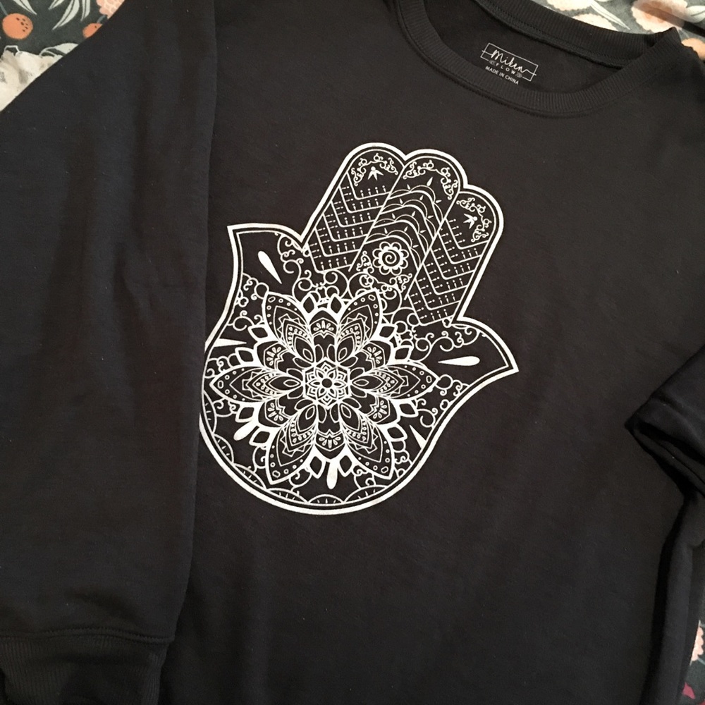 Hamsa dark gray crew neck sweatshirt XL